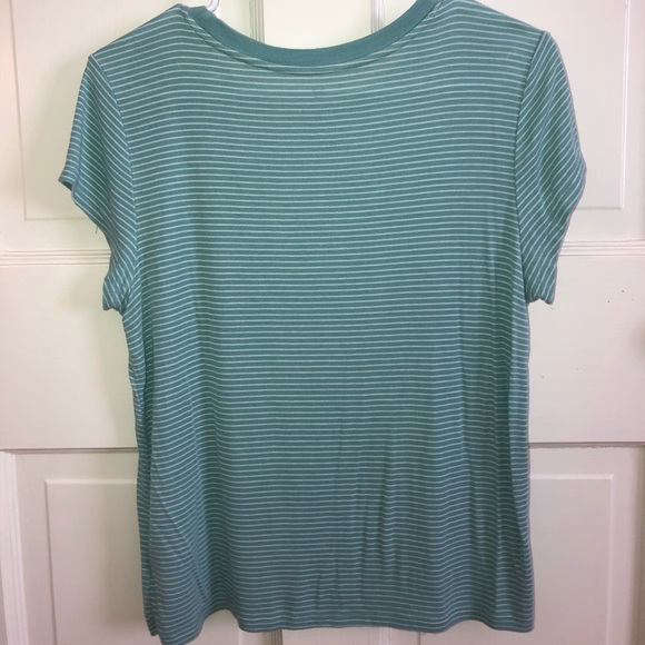 American Eagle Soft and Sexy tee - Picture 2 of 2